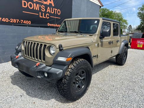 Used 2020 Jeep Gladiator Sport AWD/4WD image 11