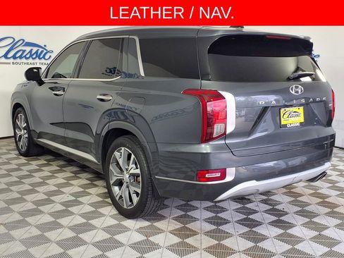 Used 2022 Hyundai Palisade Limited w/ Cargo Package image 2