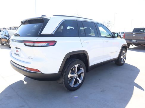 New 2026 Jeep Grand Cherokee Limited AWD/4WD image 22
