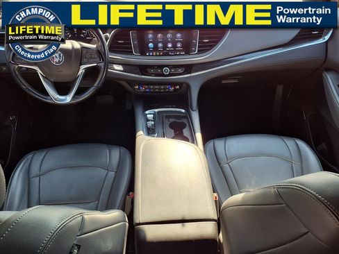 Used 2022 Buick Enclave Premium image 13