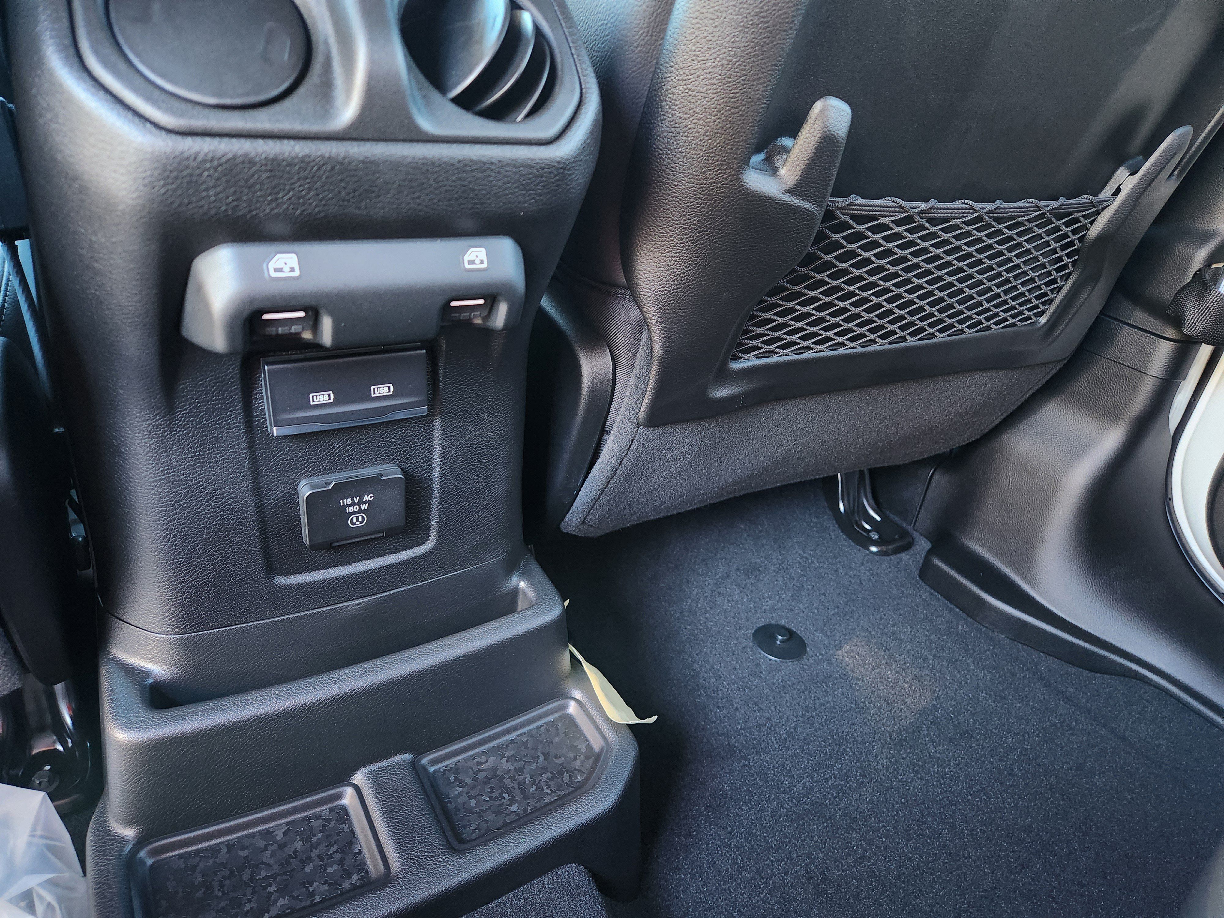 New 2025 Jeep Wrangler Unlimited Sahara AWD/4WD image 14