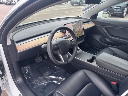 Used 2020 Tesla Model 3 Long Range image 15