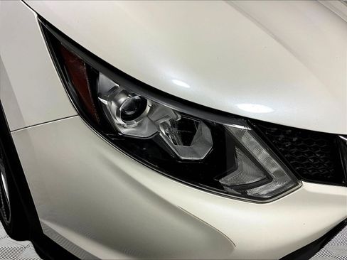 Used 2019 Nissan Rogue Sport SL w/ Premium Package AWD/4WD image 32