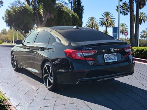 Used 2018 Honda Accord Sport image 6