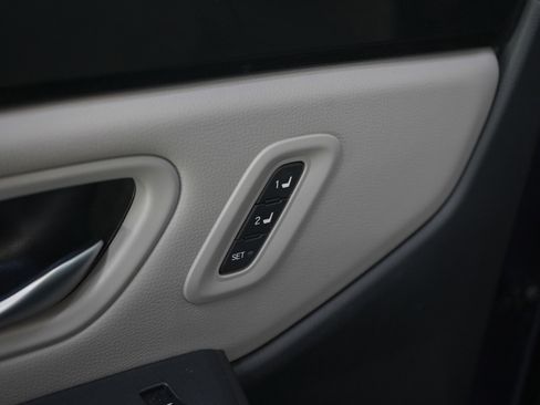 Used 2024 Honda Pilot Touring image 26