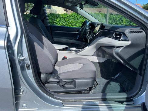 Used 2023 Toyota Camry LE w/ Protection Package (Q2) (TMS) FWD image 28