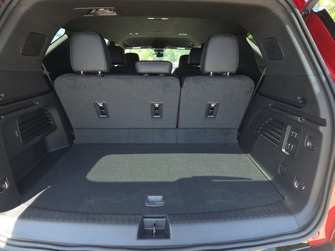 New 2026 Chevrolet Traverse RS FWD image 33