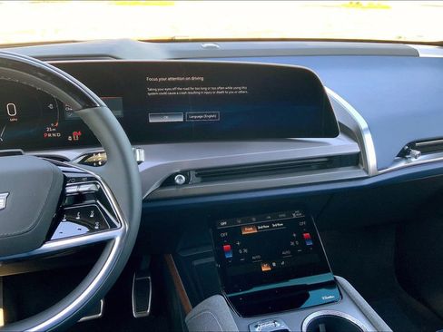 New 2026 Cadillac Vistiq Premium Luxury image 8