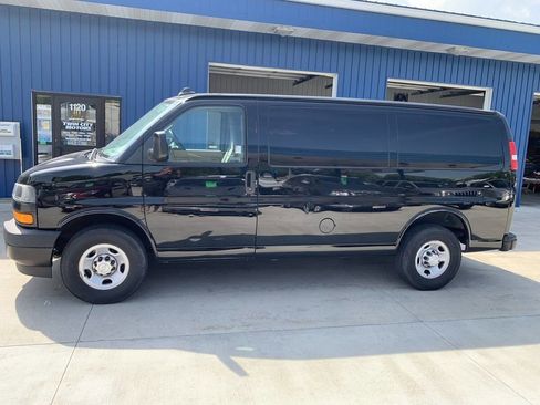 Used 2019 Chevrolet Express 2500 w/ Driver Convenience Package image 1