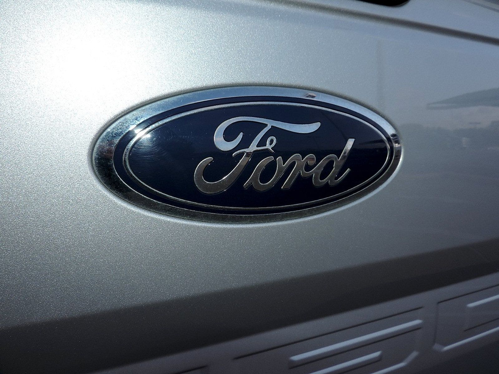 Used 2019 Ford F150 XLT w/ Equipment Group 302A Luxury RWD image 15