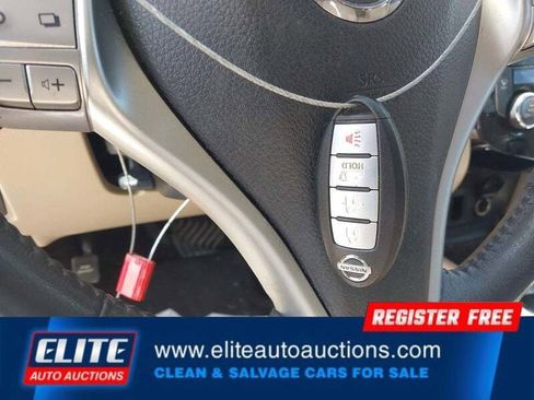Used 2016 Nissan Rogue SL image 22