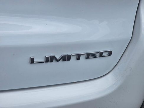 Used 2024 Jeep Compass Limited image 18