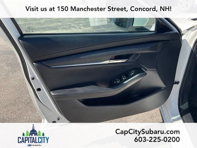 Used 2022 MAZDA MAZDA3 s FWD image 11