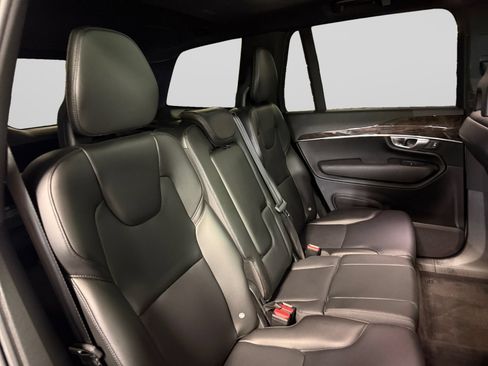 Used 2018 Volvo XC90 T5 Momentum w/ Convenience Package AWD/4WD image 24