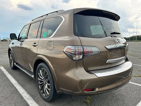 Used 2017 INFINITI QX80 Limited w/ All Season Package AWD/4WD image 3