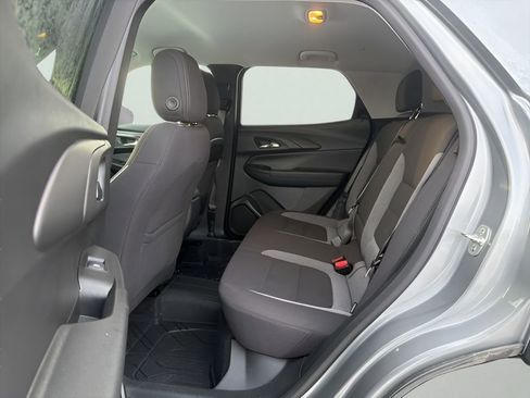 Used 2025 Chevrolet TrailBlazer LT w/ Convenience Package image 17