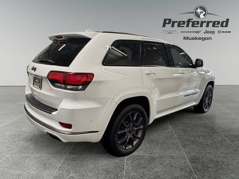 Used 2021 Jeep Grand Cherokee High Altitude AWD/4WD image 17