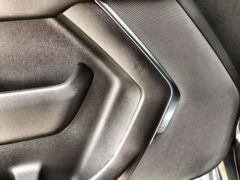 Used 2025 Chevrolet Tahoe LT image 25