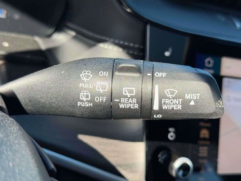 New 2026 Jeep Grand Cherokee Limited AWD/4WD image 19