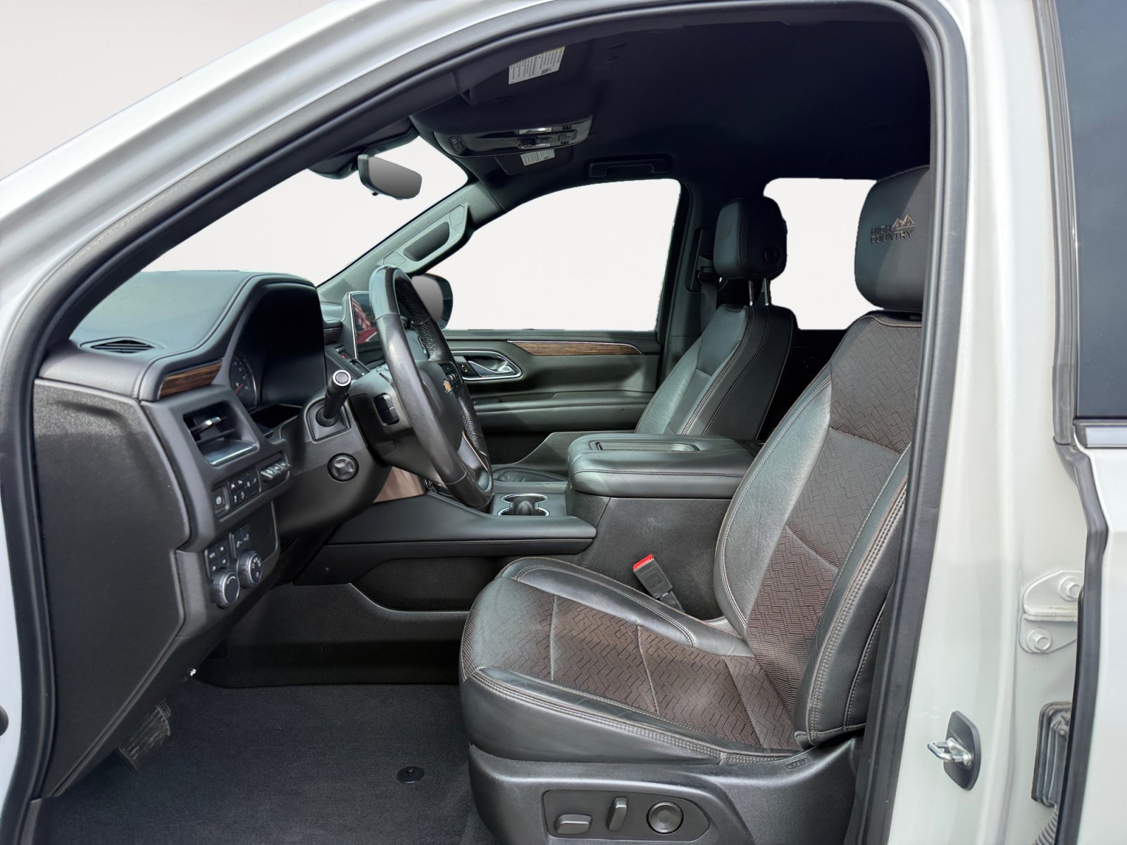 Used 2021 Chevrolet Tahoe High Country AWD/4WD image 10