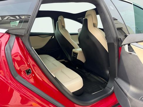 Used 2019 Tesla Model S Performance AWD/4WD image 28