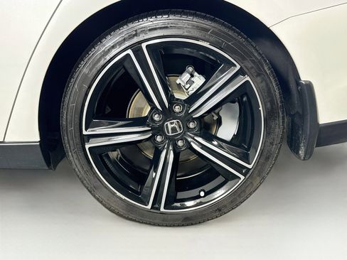 Used 2023 Honda Accord Sport image 11