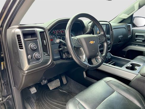Used 2018 Chevrolet Silverado 1500 LTZ Z71 w/ LTZ Plus Package image 9