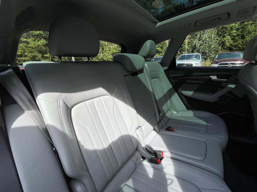 Used 2018 Audi Q5 2.0T Premium Plus w/ Premium Plus Package AWD/4WD image 42
