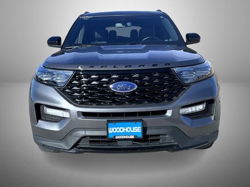 Used 2023 Ford Explorer ST-Line w/ Class IV Trailer Tow Package image 2