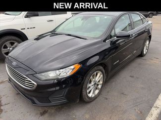 Used 2019 Ford Fusion SE video 1