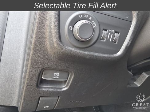 Used 2023 Jeep Grand Cherokee L Laredo image 10