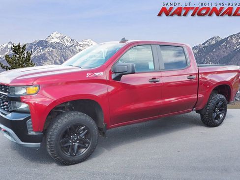 Used 2019 Chevrolet Silverado 1500 Custom Trail Boss w/ Custom Convenience Package AWD/4WD image 1