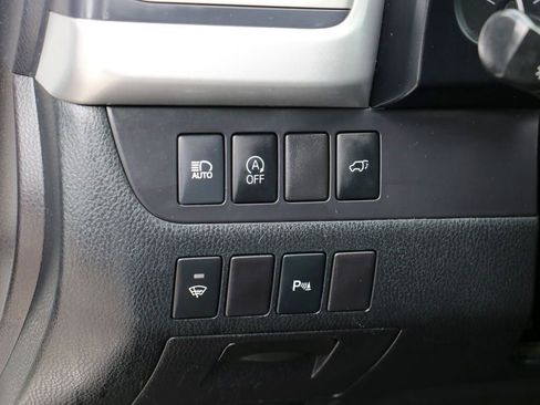 Used 2017 Toyota Highlander Limited FWD image 14