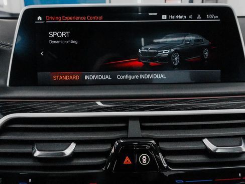 Used 2022 BMW 750i xDrive w/ Executive Package image 23