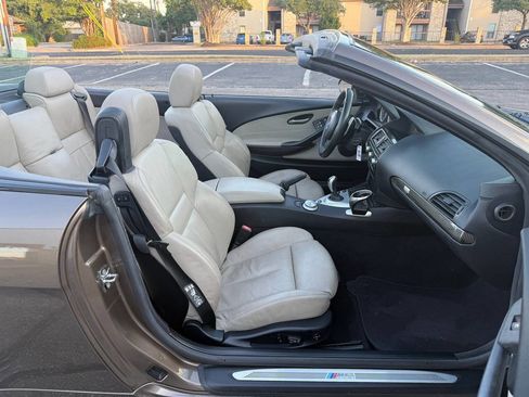 Used 2007 BMW M6 Convertible image 21