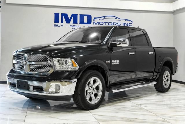 Used 2017 RAM 1500 Laramie w/ Convenience Group AWD/4WD image 2