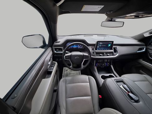 Used 2022 Chevrolet Tahoe Z71 w/ Z71 Off-Road Package image 18