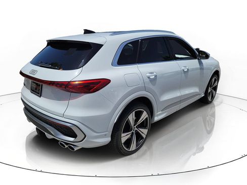 New 2026 Audi SQ5 Premium Plus AWD/4WD image 4
