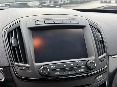 Used 2017 Buick Regal GS image 19