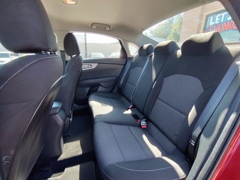 Used 2022 Kia Forte LXS FWD image 29