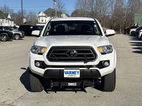 Used 2022 Toyota Tacoma SR5 image 2