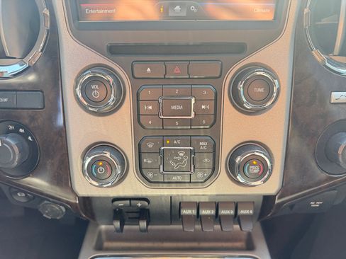Used 2016 Ford F450 Platinum AWD/4WD image 17