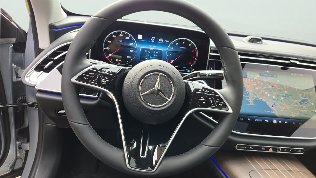 New 2027 Mercedes-Benz E 450 4MATIC Sedan image 11