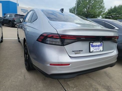 Used 2026 Honda Accord SE image 8