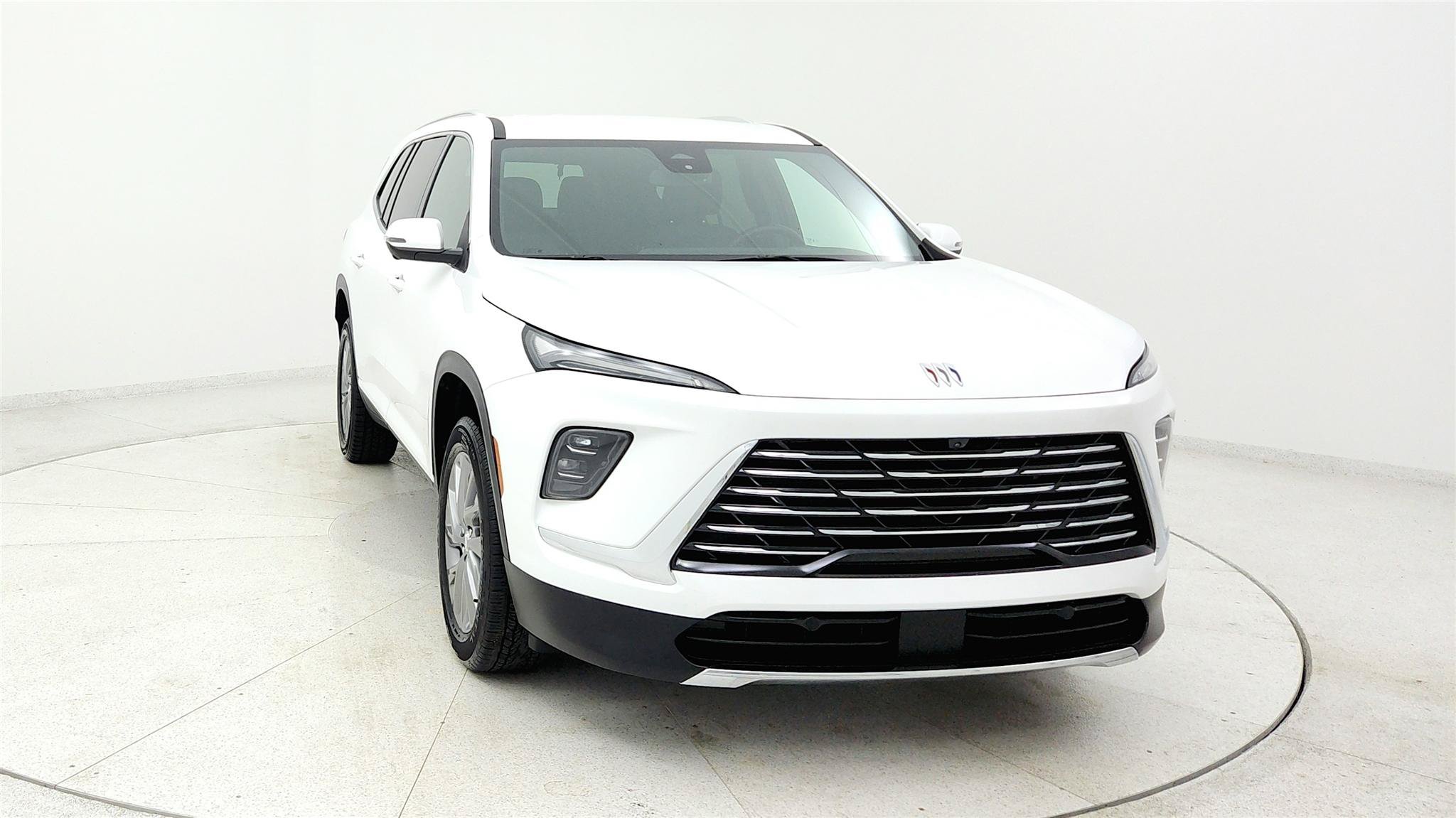 Used 2025 Buick Enclave Preferred FWD image 8