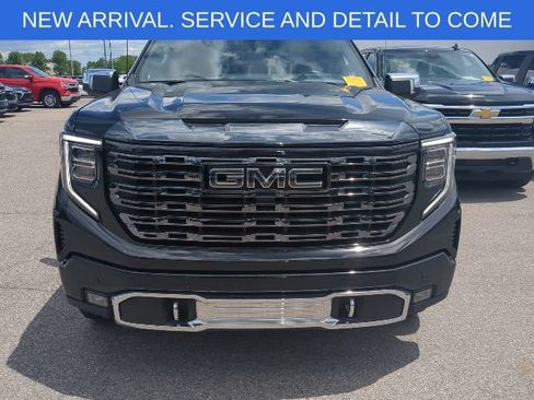 Used 2024 GMC Sierra 1500 Denali Ultimate AWD/4WD image 3