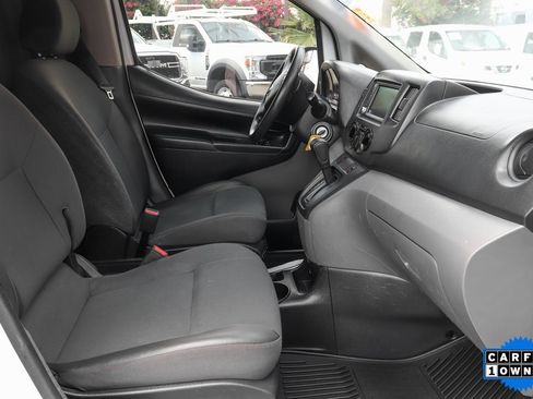 Used 2020 Nissan NV200 S image 26