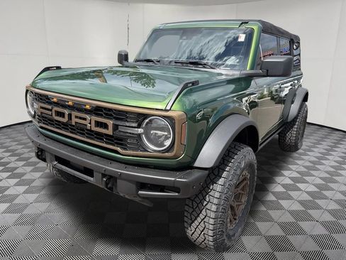 Used 2023 Ford Bronco Black Diamond AWD/4WD image 3