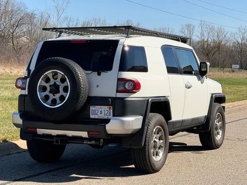 Used 2012 Toyota FJ Cruiser 4WD w/ Convenience Pkg image 34