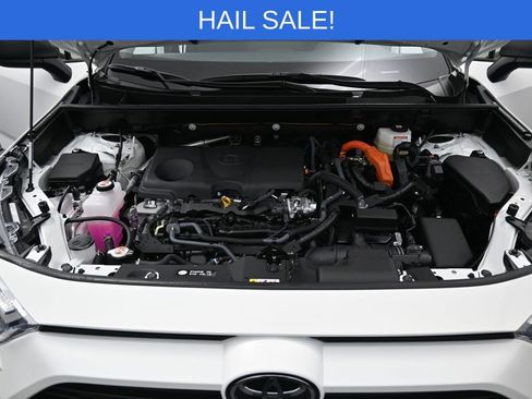 Certified 2025 Toyota RAV4 LE image 33